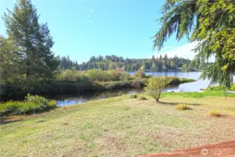 Rear yard to lake access