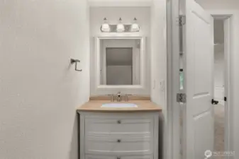 1/2 bath on Main floor