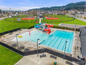 Close to shaw aquatic center