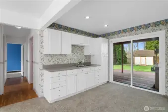 Wet bar/kitchenette area.