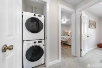 Full size washer & dryer stay.
