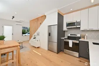 Tons of natural light.