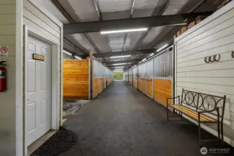 18 -12x12 stalls with removable dividers to enlarge