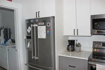Stainless appliances, built in microhood.
