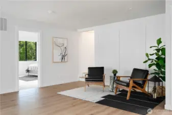 Loft area on 2nd floor, room for tv, visiting, office space, lots of options