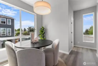 Photographs are for illustrative purposes only. Features, finishes, interior/exterior colors, landscaping and floorplan shown may vary from actual homes built.