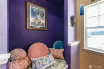 Another view of the nook on the landing.