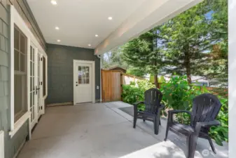 Lower level patio area.