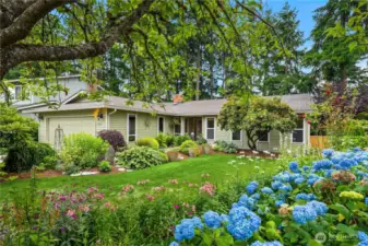 Welcome to this beautiful 4 bedroom rambler, with no stairs and a flat yard this is the perfect home to spread find rest and inspiration!