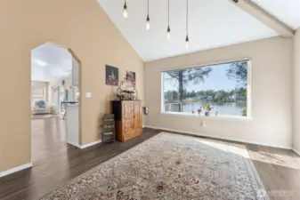 Dining room that truly captures those gorgeous lake views