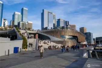 Just blocks to the new Seattle waterfront, the new Aquarium and more. This summer the trails will be open all the way north past Myrtle Edwards Park.