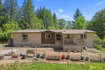Bright and airy one-level 2 bed + office home