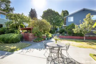 Community Courtyards