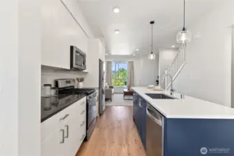 Ample Kitchen Cabinet Space