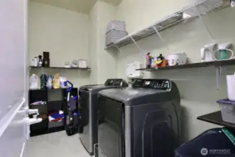 Laundry room located on the upper level, no need to carry laundry up and down the stairs.