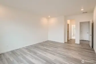 Photo of model home of same plan. Colors/options will vary.