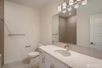 Photo of model home of same plan. Colors/options will vary.