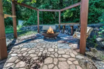 Enjoy your very own firepit!