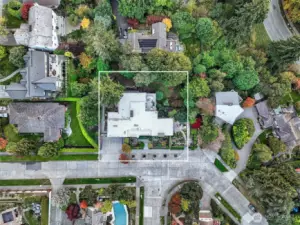 Aerial – Corner Parcel  Lot configuration and site orientation within the block.