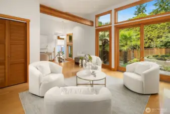 The space opens onto the courtyard with the gentle sound of the fountain in the background.