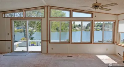 Look at these gorgeous Duck Lake views from this Great Room.