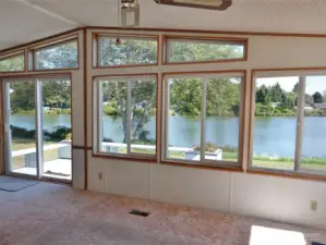Enjoy these gorgeous Duck Lake views from the Great Room.