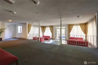 Another look at the large lobby.