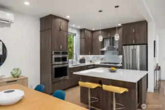 Eat-In Kitchen and Dining.