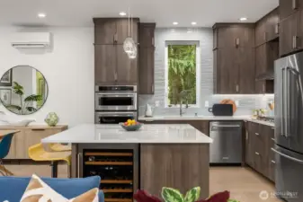 Seamless flow and layout.