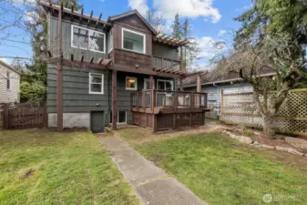 Mullti-level home with multiple decks, walk out basement.