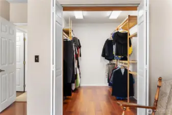 Walk in closet