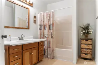 2nd bathroom