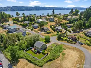 Community - No HOA