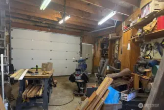 shop/garage