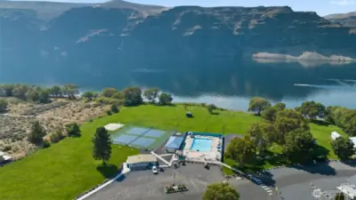 New club house currently under construction, also included 2 tennis courts, pool, horseshoe toss, park, basketball court and public waterfront. Many concerts are hosted at the park!