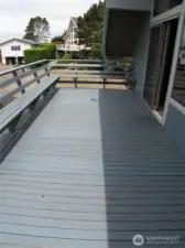 Front deck