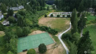 community tennis court