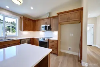 Light and bright kitchen