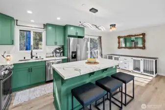 Enjoy Stainless Steel appliances, quartz countertops, soft close cabinetry and more in the kitchen.