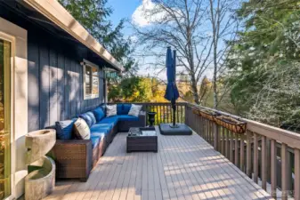 Upstairs deck with room for outdoor furniture, bbq and more!