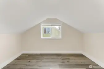 Upper Bedroom