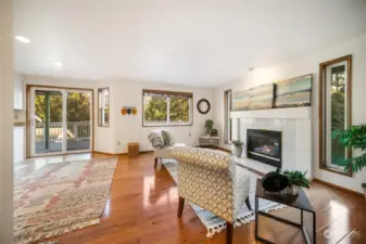 Such a cozy and inviting family room!