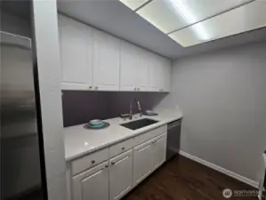Pass thru into dining room, new dishwasher, refrigerator