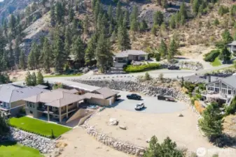 A beautiful mountain backdrop as well.