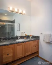 Guest bathroom.