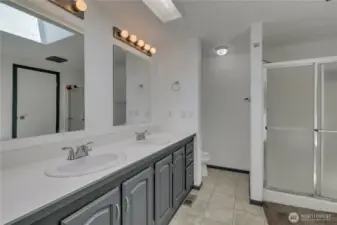 Primary bath