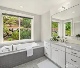 2nd main suite bathroom