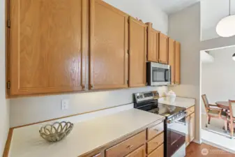 Very clean and well maintained kitchen