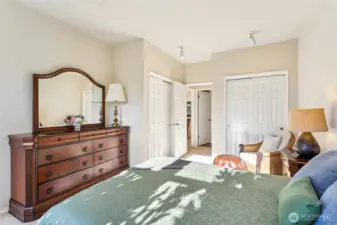 Easy space for larger furniture in primary beduroom