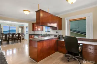 Kitchen w/office